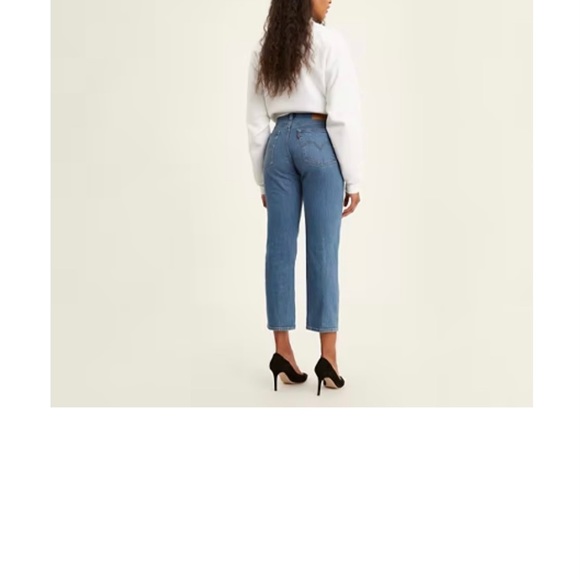 LEVI’S, NWOT, Buttoned, Raw Hem, WEDGIE STRAIGHT Jeans 27X25 inseam. - Picture 2 of 8